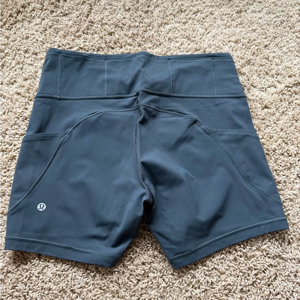 lululemon athletica High-Rise Athletic Shorts - Charcoal gray size 12 - Picture 2 of 4